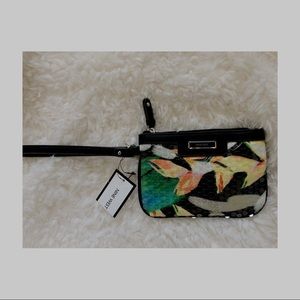 Nine West wristlet NWT